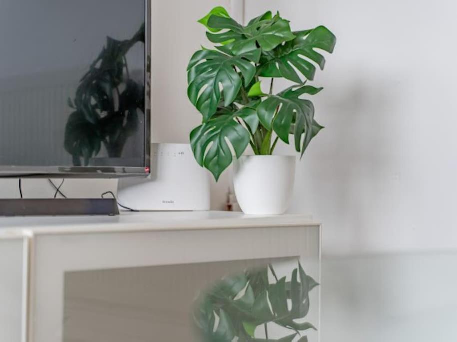 Spacious Flat In West Midlands Birmingham Bagian luar foto
